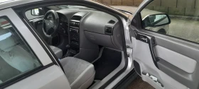 Opel Astra 1.8 16v Avtomat, Хечбек, Разград, снимка 6