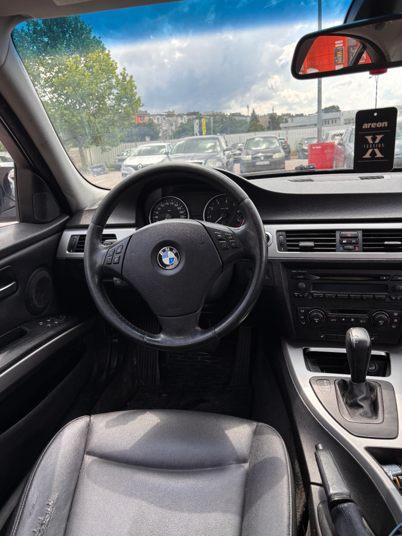 BMW 325 XDrive Logic 7 AUTO, снимка 9 - Автомобили и джипове - 46386579