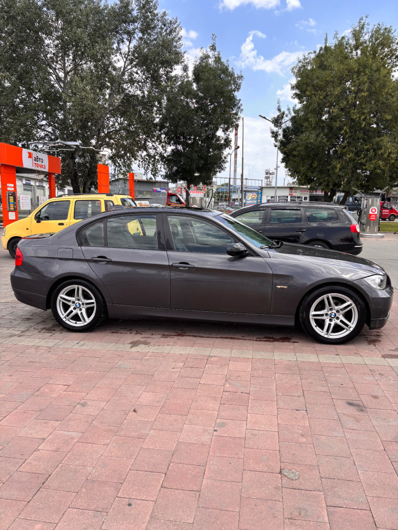 BMW 325 XDrive Logic 7 AUTO, снимка 3 - Автомобили и джипове - 46386579