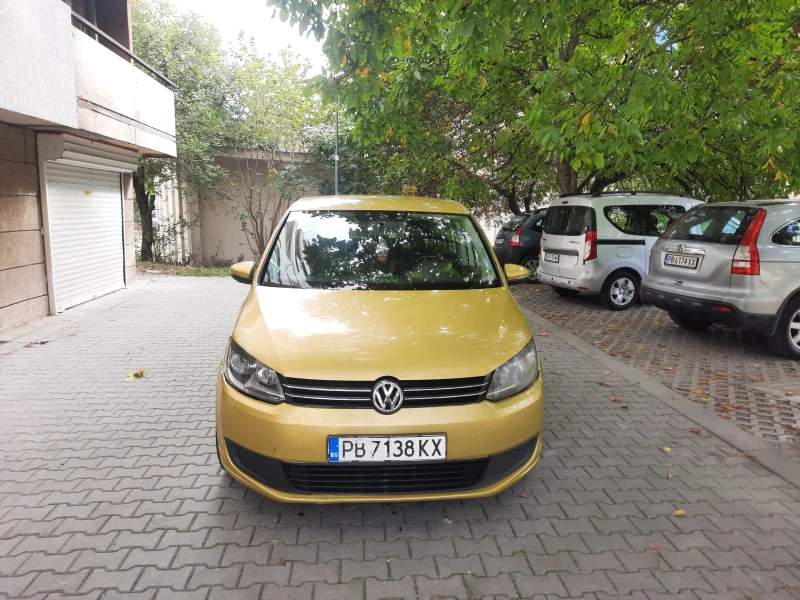 VW Touran 1.6 TDI 105hp DSG Кожа, снимка 3 - Автомобили и джипове - 47537182