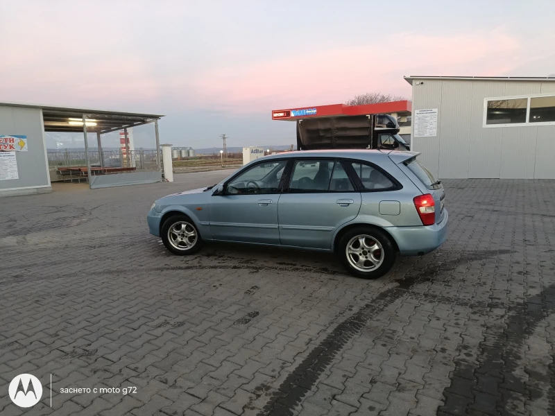 Mazda 323 1.6/90/газ, снимка 4 - Автомобили и джипове - 48371099