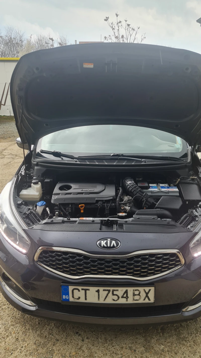 Kia Ceed 1.6 crdi, снимка 5 - Автомобили и джипове - 49577836