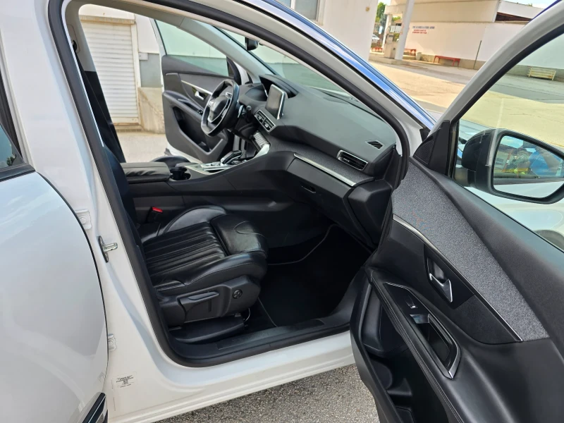 Peugeot 3008 1.6T-165к.с EURO 6 АВТОМАТИК-ШВЕЙЦАРИЯ, снимка 8 - Автомобили и джипове - 51195832