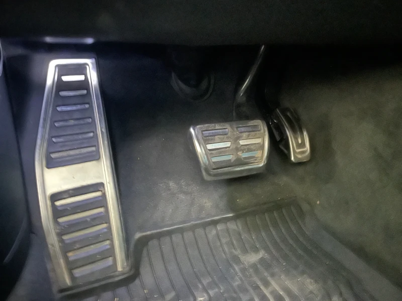 Audi A8 Long 55tfsi mild hybrid , снимка 16 - Автомобили и джипове - 52383125