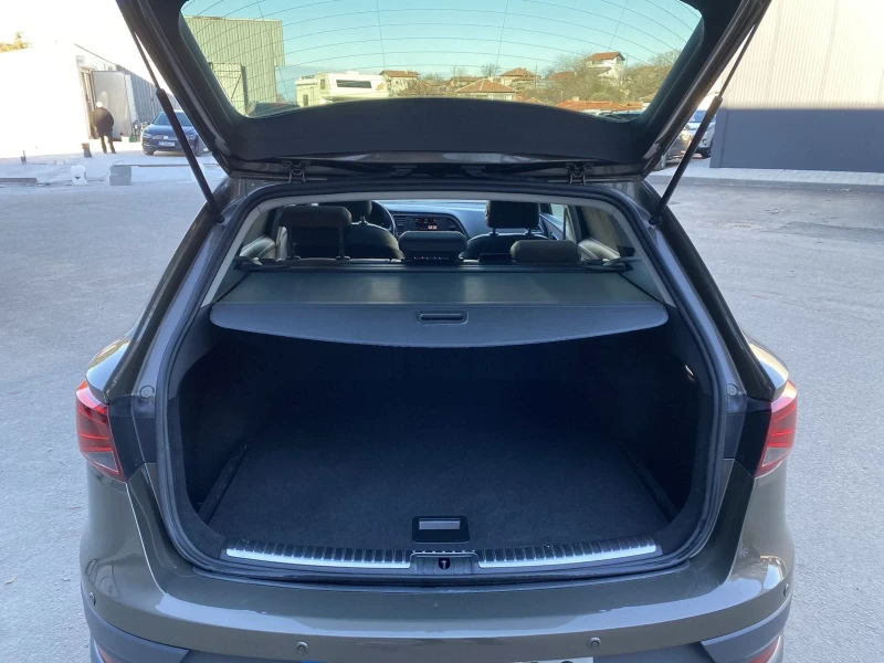 Seat Leon, снимка 8 - Автомобили и джипове - 52980143