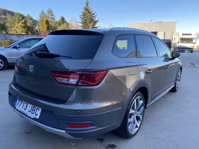 Seat Leon, снимка 3 - Автомобили и джипове - 52980143