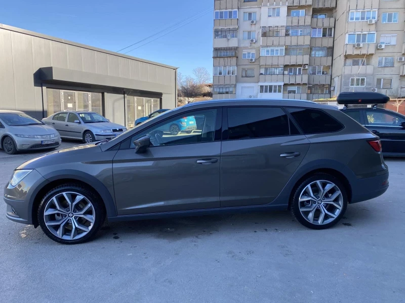Seat Leon, снимка 6 - Автомобили и джипове - 52980143