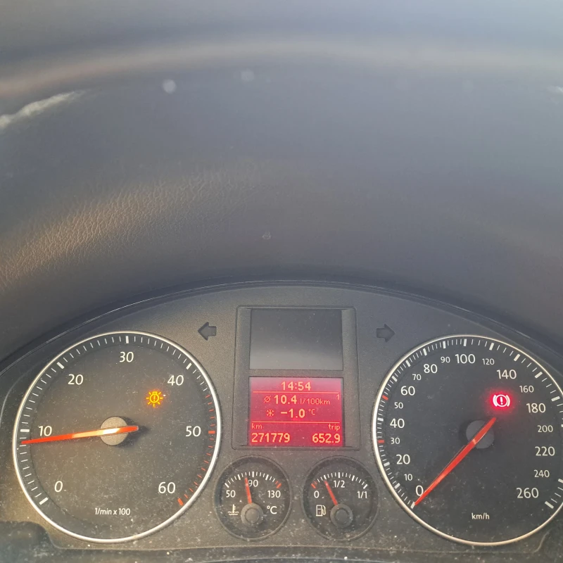 VW Golf Plus, снимка 3 - Автомобили и джипове - 53141082