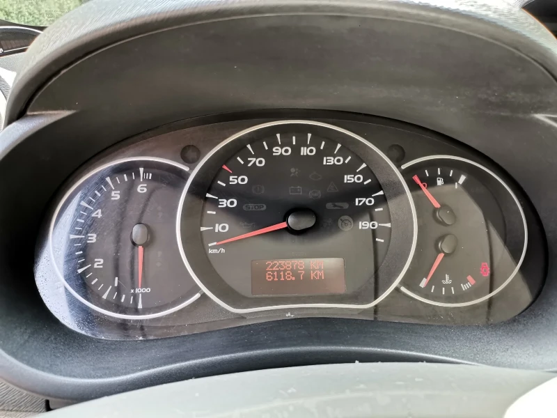 Renault Kangoo 1.6 / 16V, снимка 12 - Автомобили и джипове - 53498749