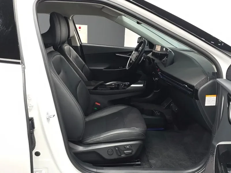 Kia EV6 Long Range Air - САМО 30% АВАНС, снимка 11 - Автомобили и джипове - 56288191