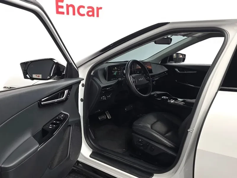 Kia EV6 Long Range Air - САМО 30% АВАНС, снимка 10 - Автомобили и джипове - 56288191