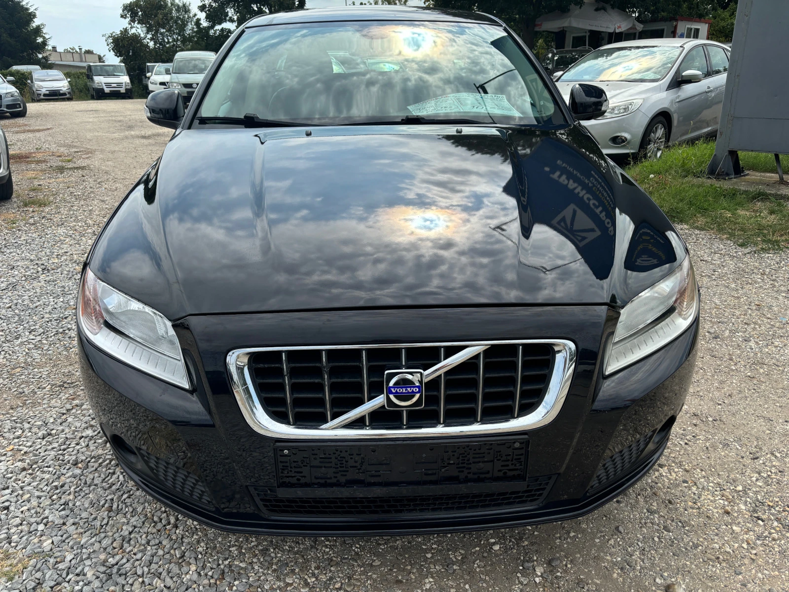 Volvo V70 2008+ 2.4+ АВТОМАТ+ ФЕЙС+ КОЖА+ Н. ГУМИ+ КАТО НОВА - изображение 2