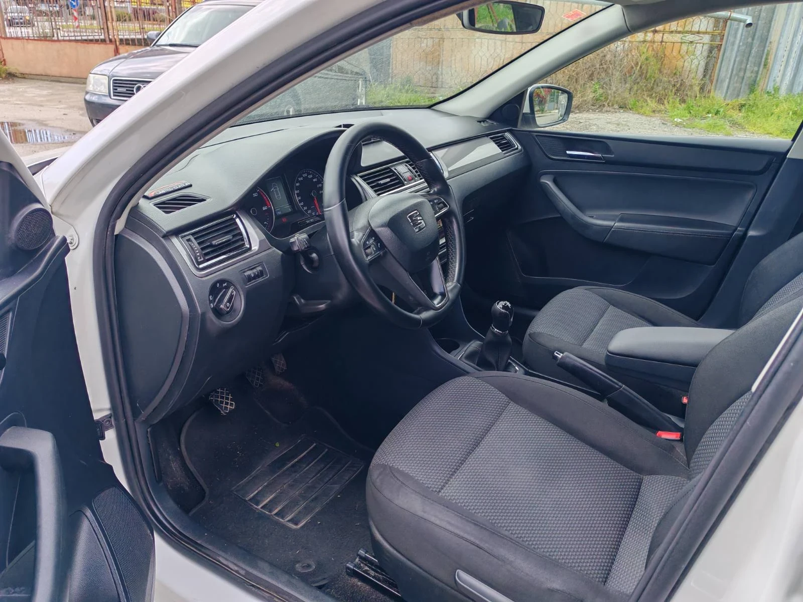 Seat Toledo 1.6TDI - изображение 6