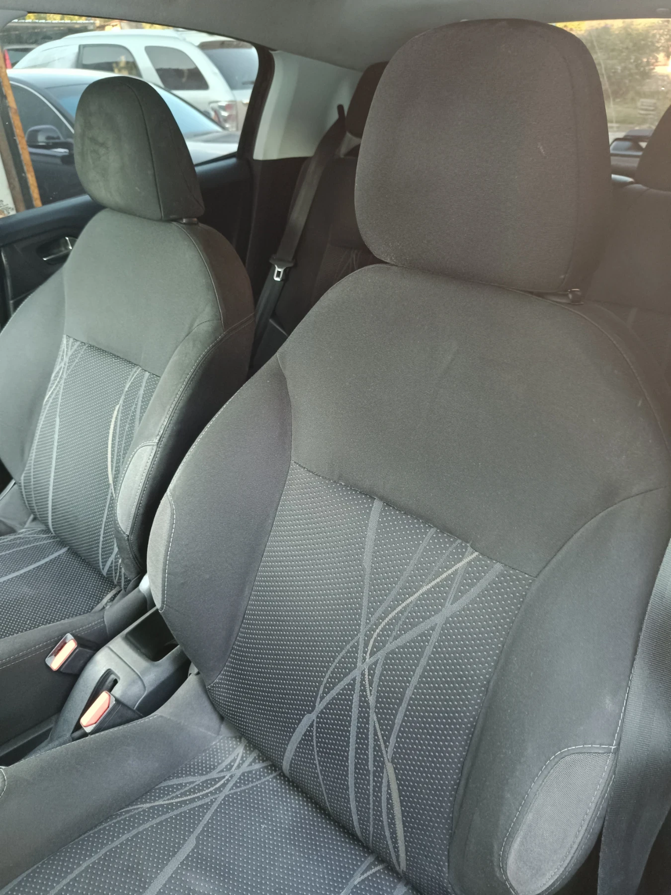 Peugeot 208  - изображение 2