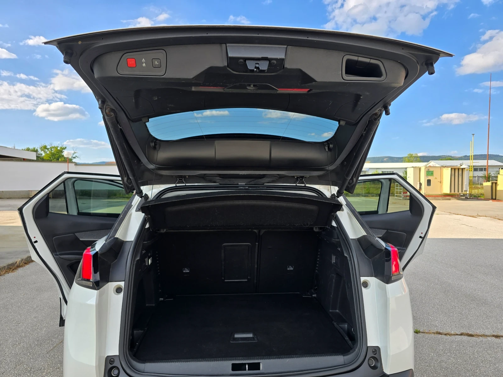 Peugeot 3008 1.6T-165к.с EURO 6 АВТОМАТИК-ШВЕЙЦАРИЯ - изображение 7