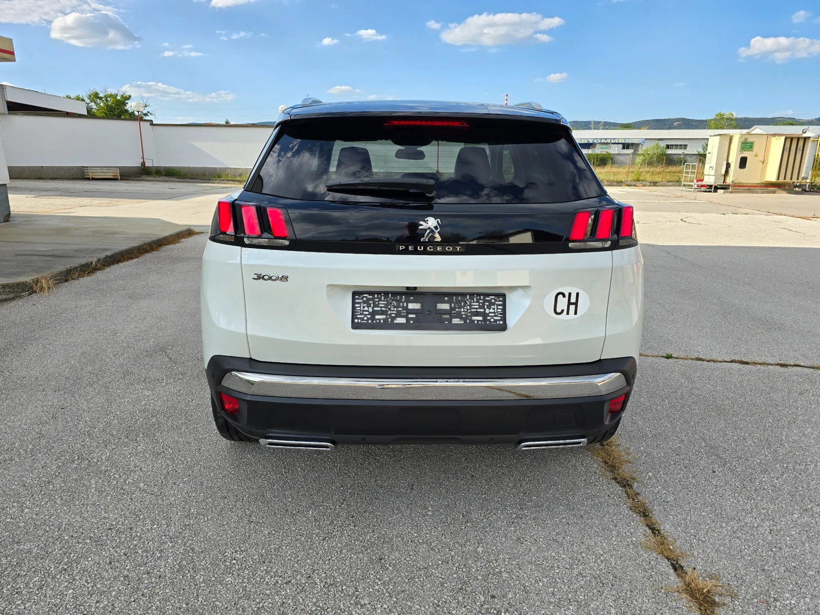 Peugeot 3008 1.6T-165к.с EURO 6 АВТОМАТИК-ШВЕЙЦАРИЯ - изображение 3
