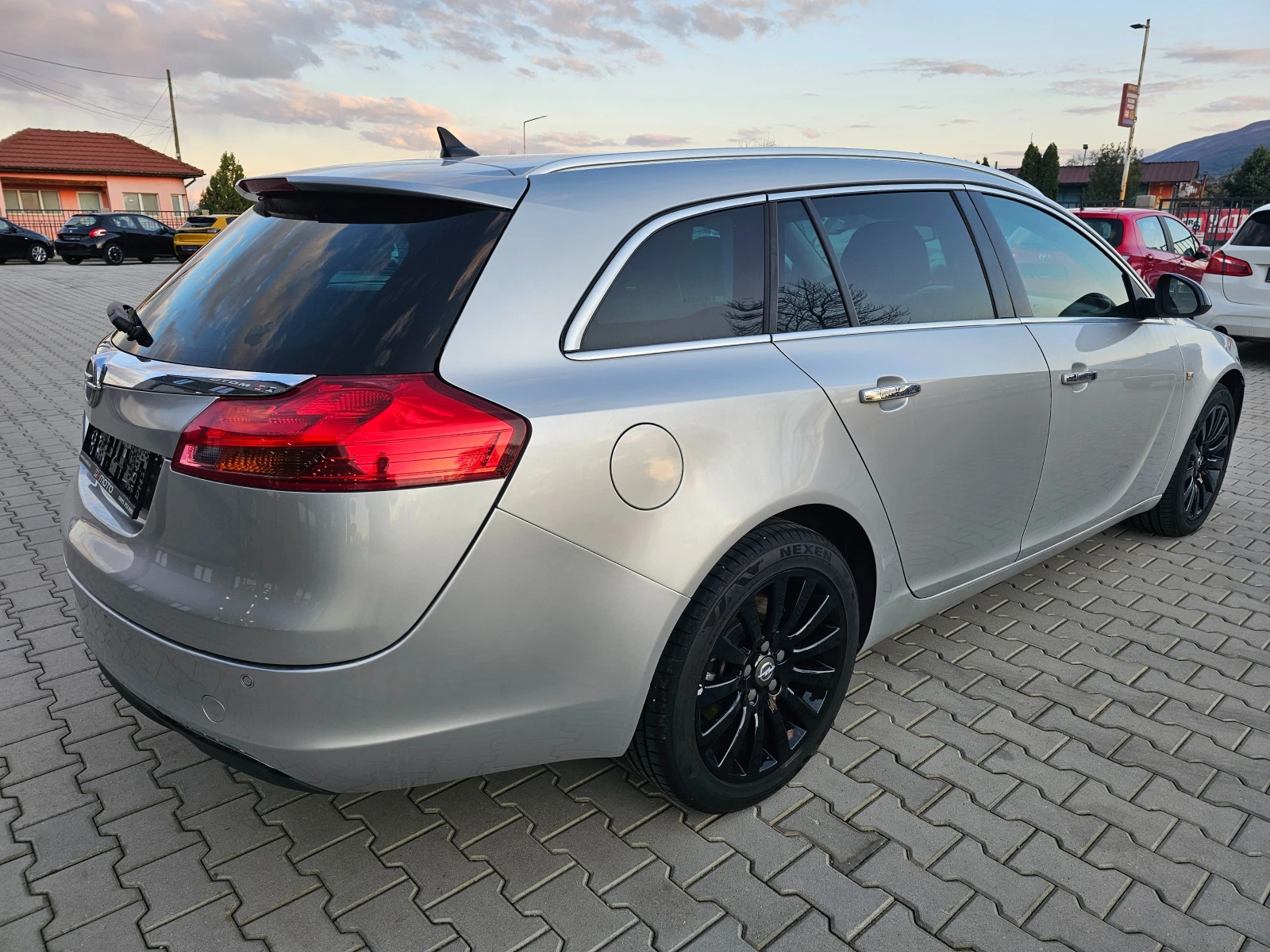 Opel Insignia 2.0CDTI, 160к.с., 6ск., Нави, 2011г. - изображение 3