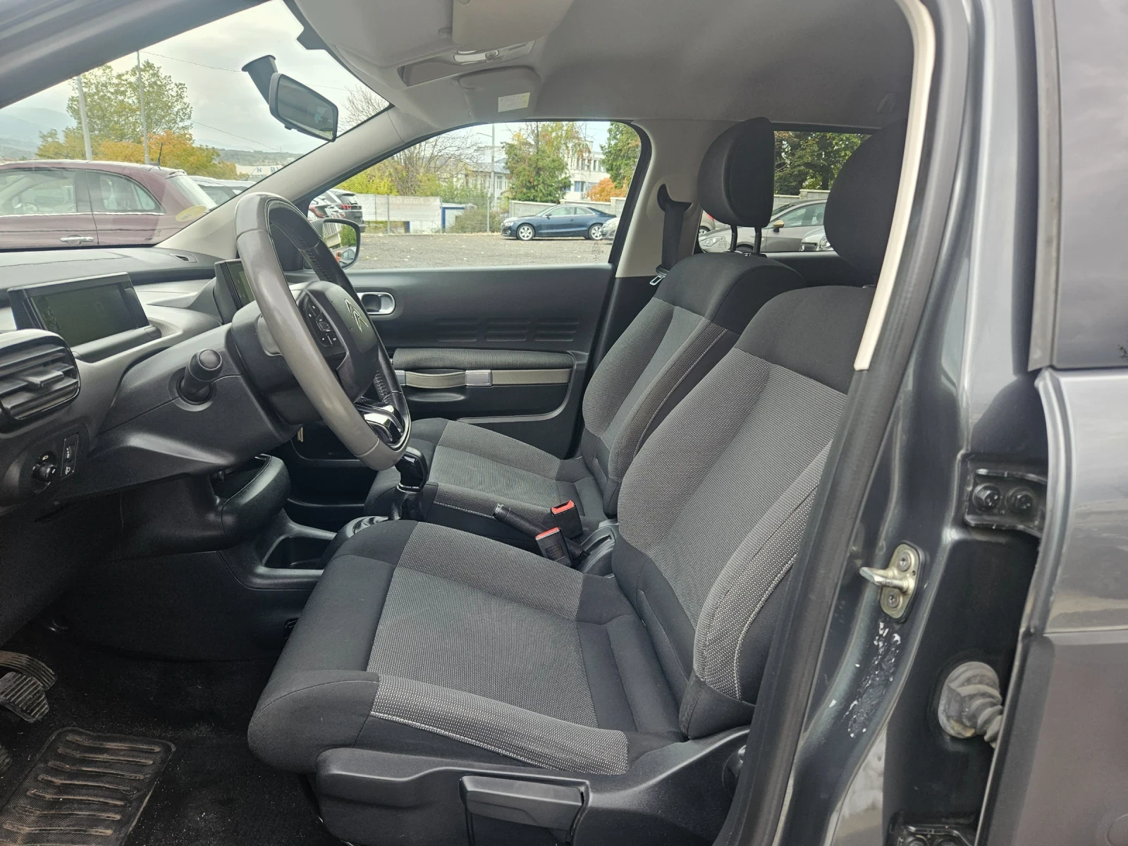 Citroen C4 Cactus 1.6HDI - изображение 8