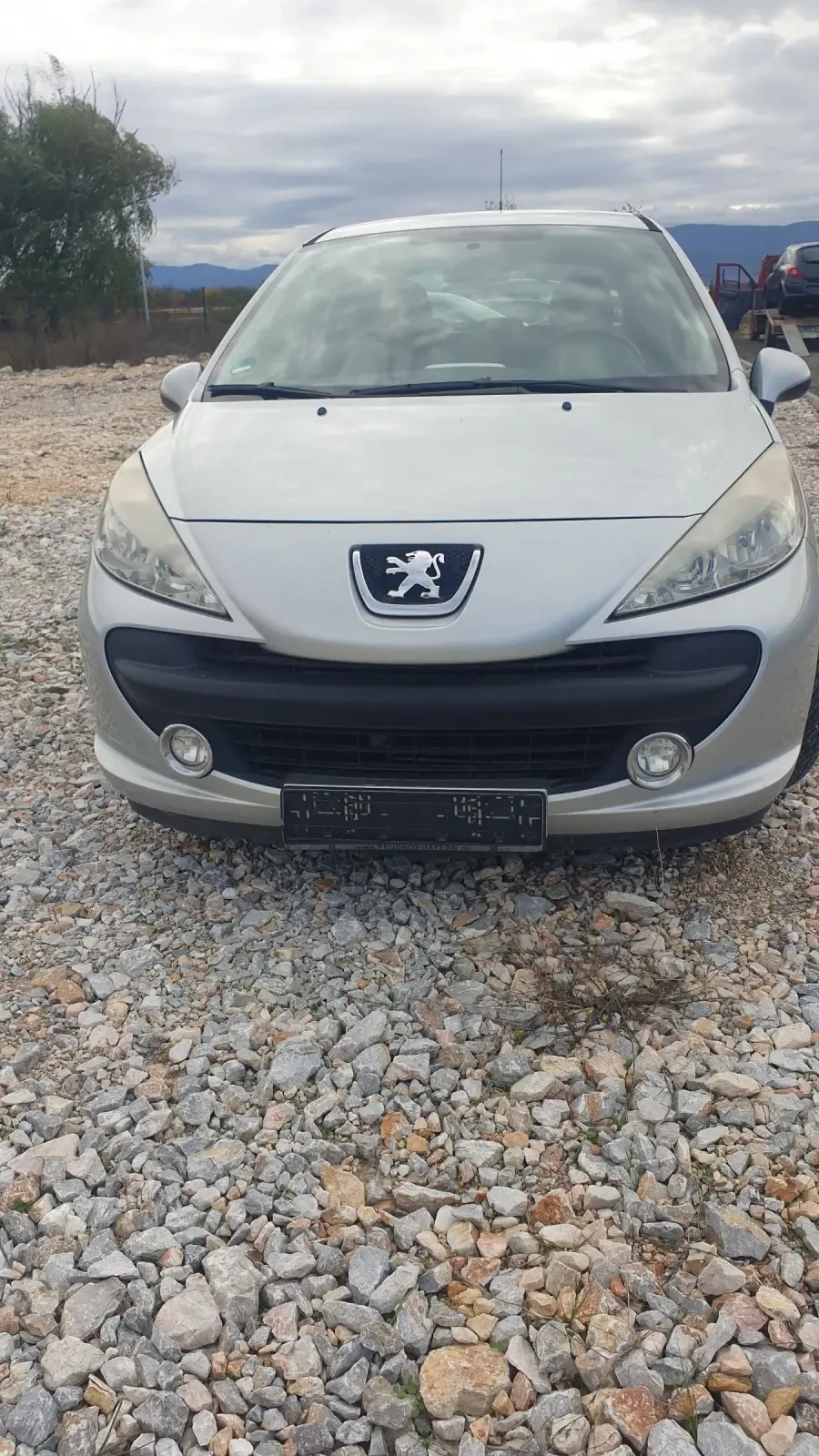 Peugeot 207 1.4 - изображение 2