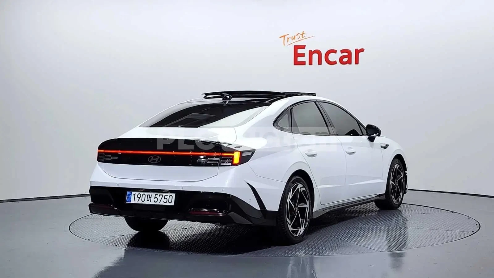 Hyundai Sonata 1.6 / 25726 km - изображение 2