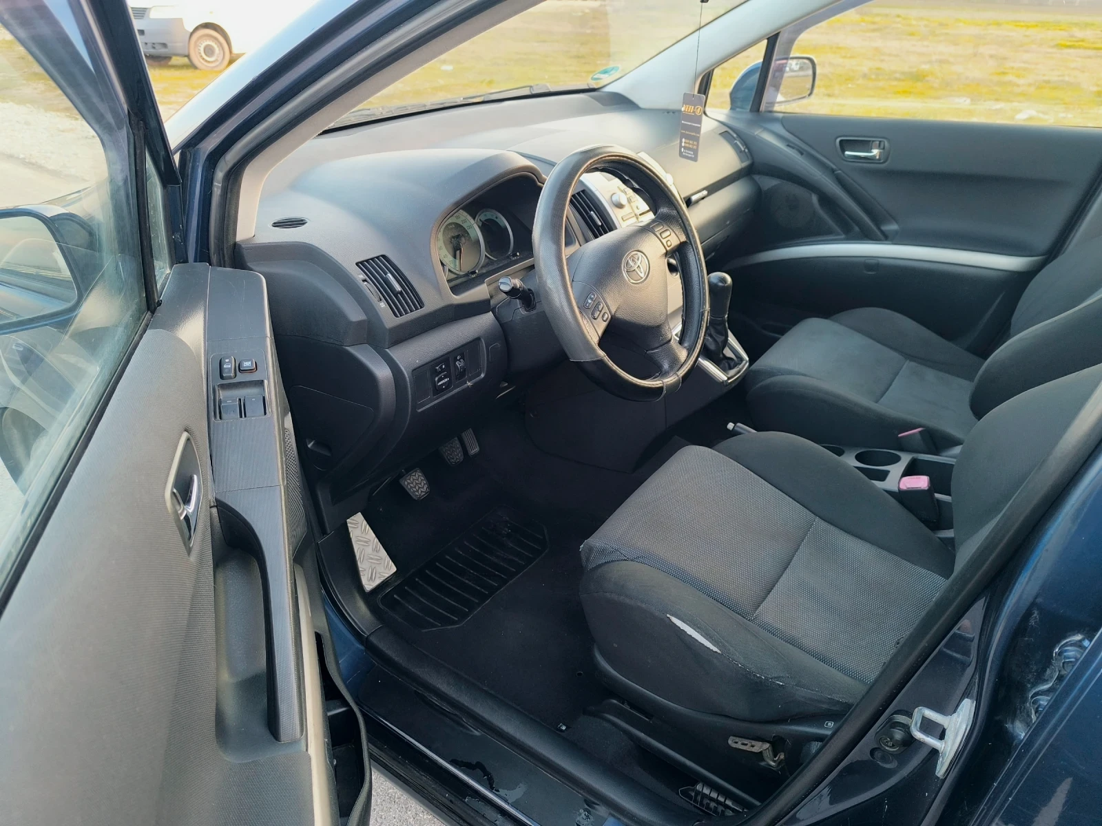 Toyota Corolla verso 2.0 D4-D , снимка 16 - Автомобили и джипове - 53758412