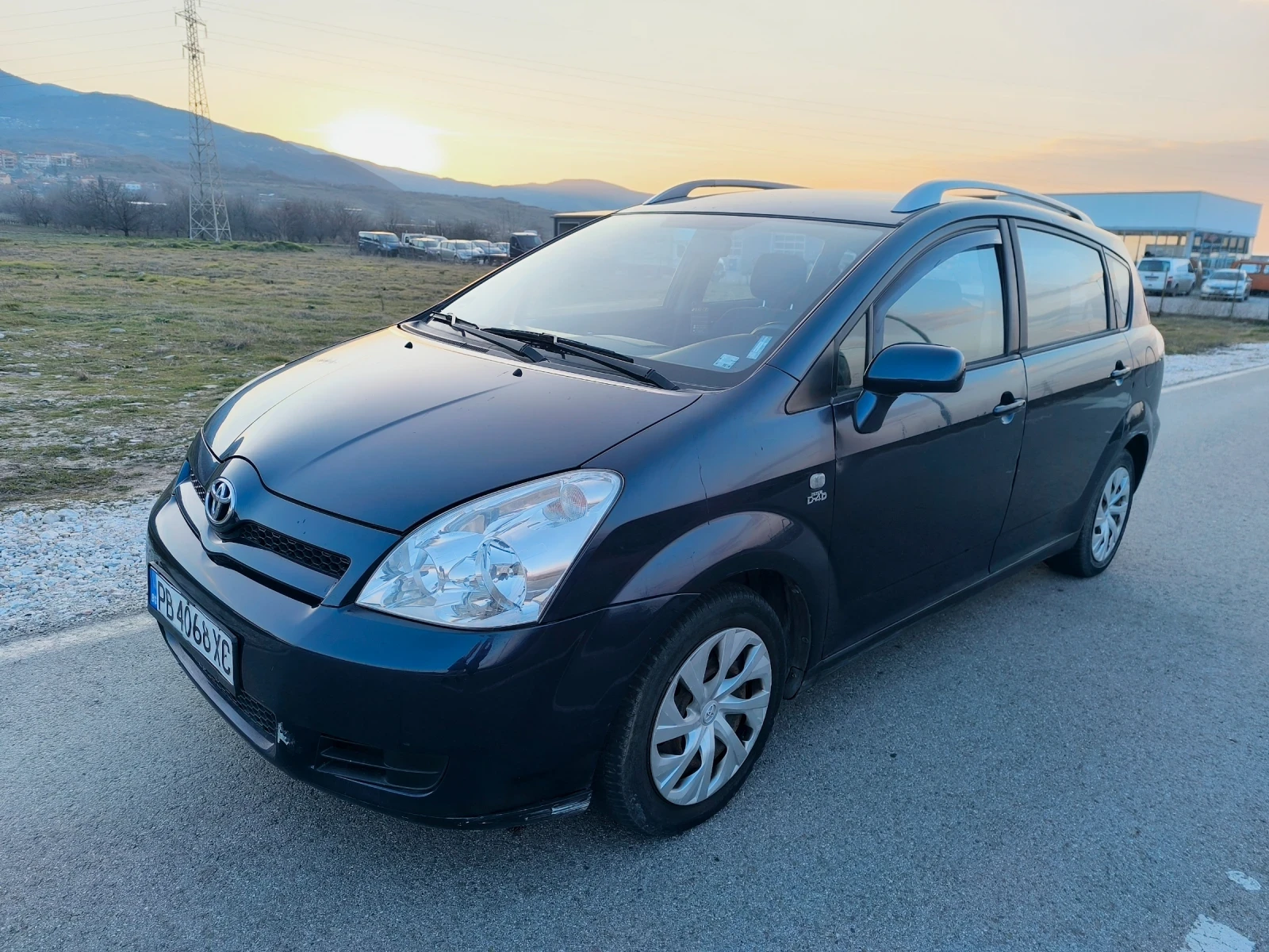 Toyota Corolla verso 2.0 D4-D , снимка 3 - Автомобили и джипове - 53758412