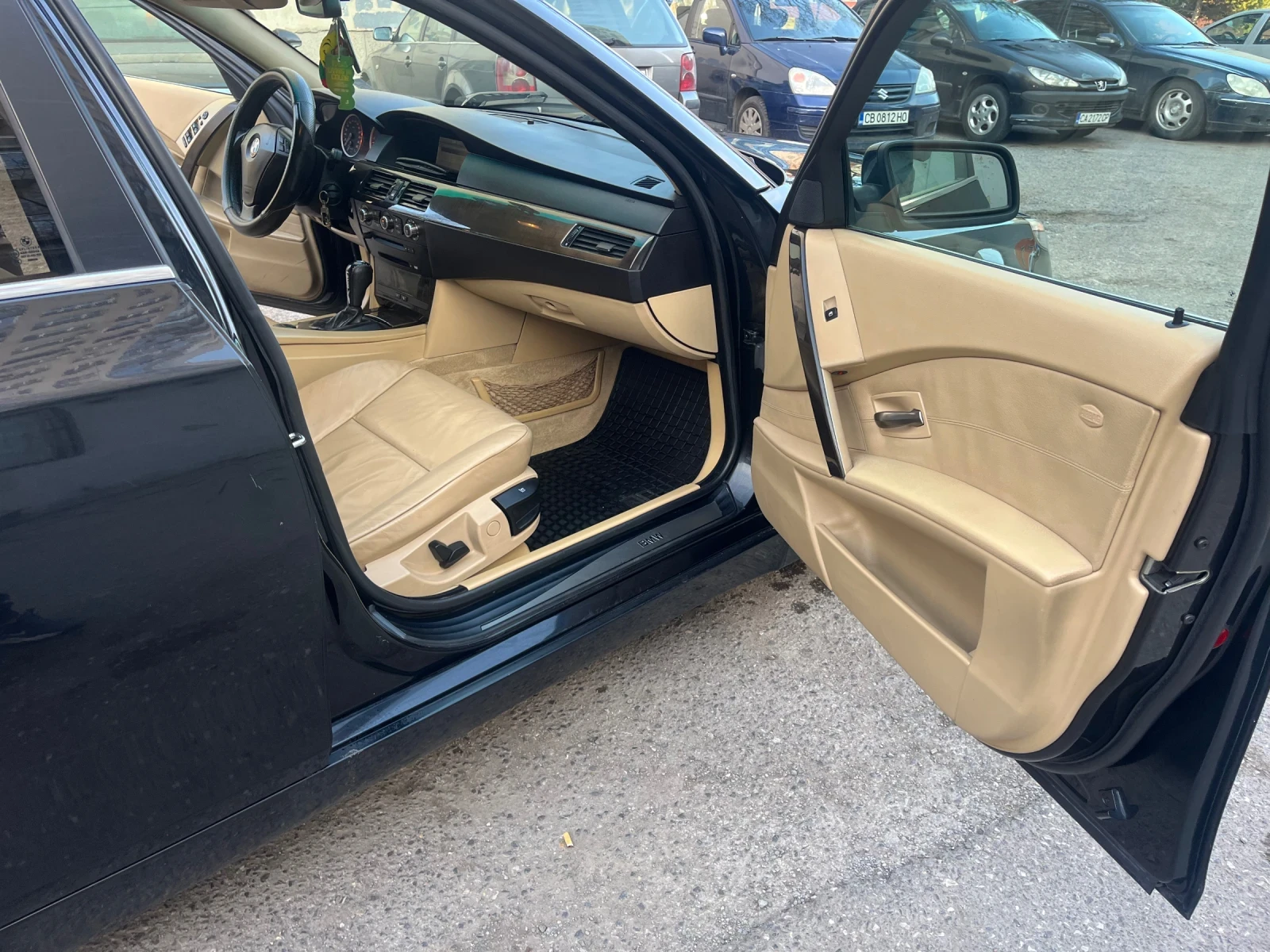 BMW 530  Xdrive, снимка 13 - Автомобили и джипове - 53792620