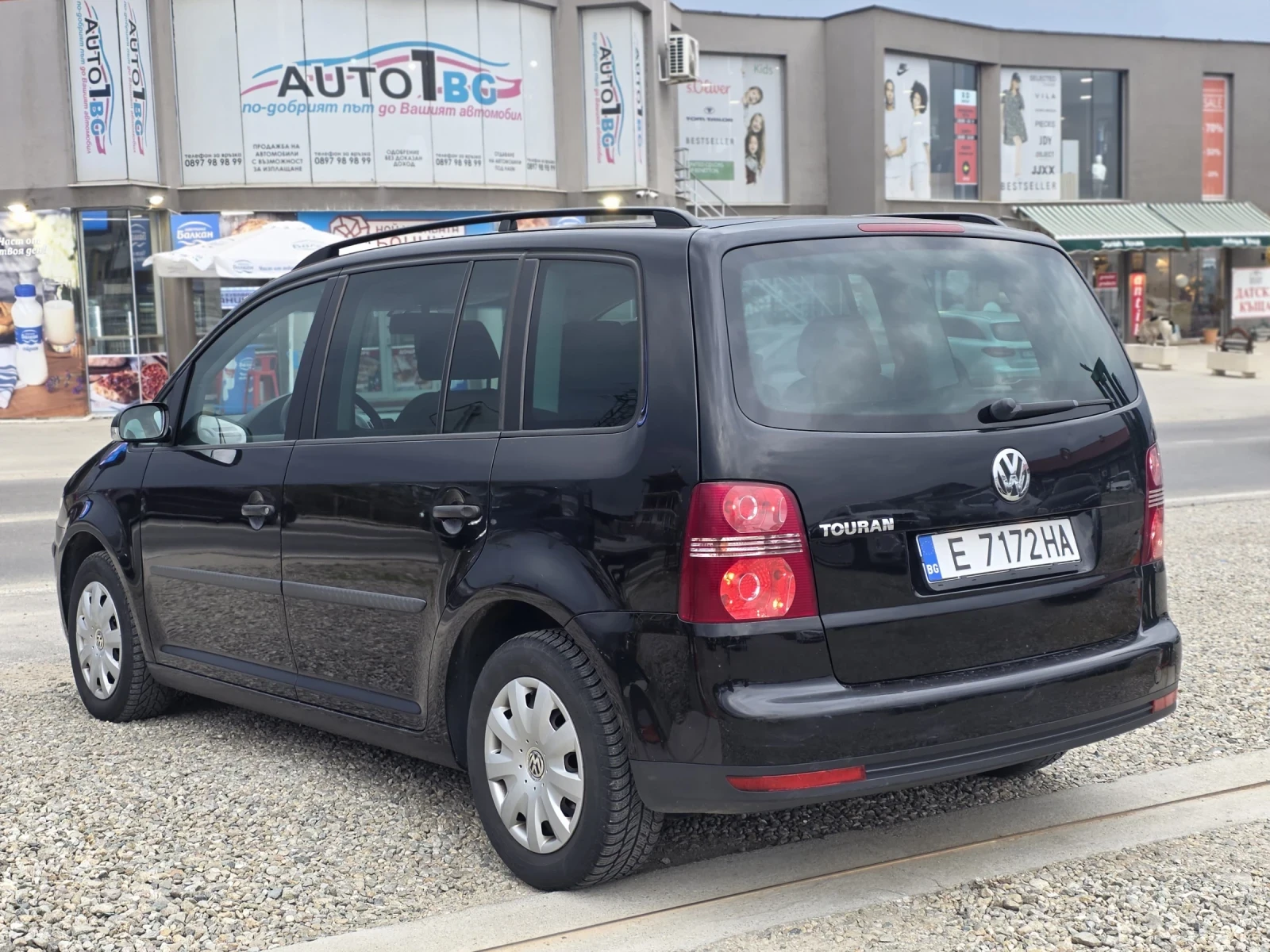 VW Touran 1.6i SR.Facelift.Топ състояние.Собствен лизинг!!!, снимка 5 - Автомобили и джипове - 53877266