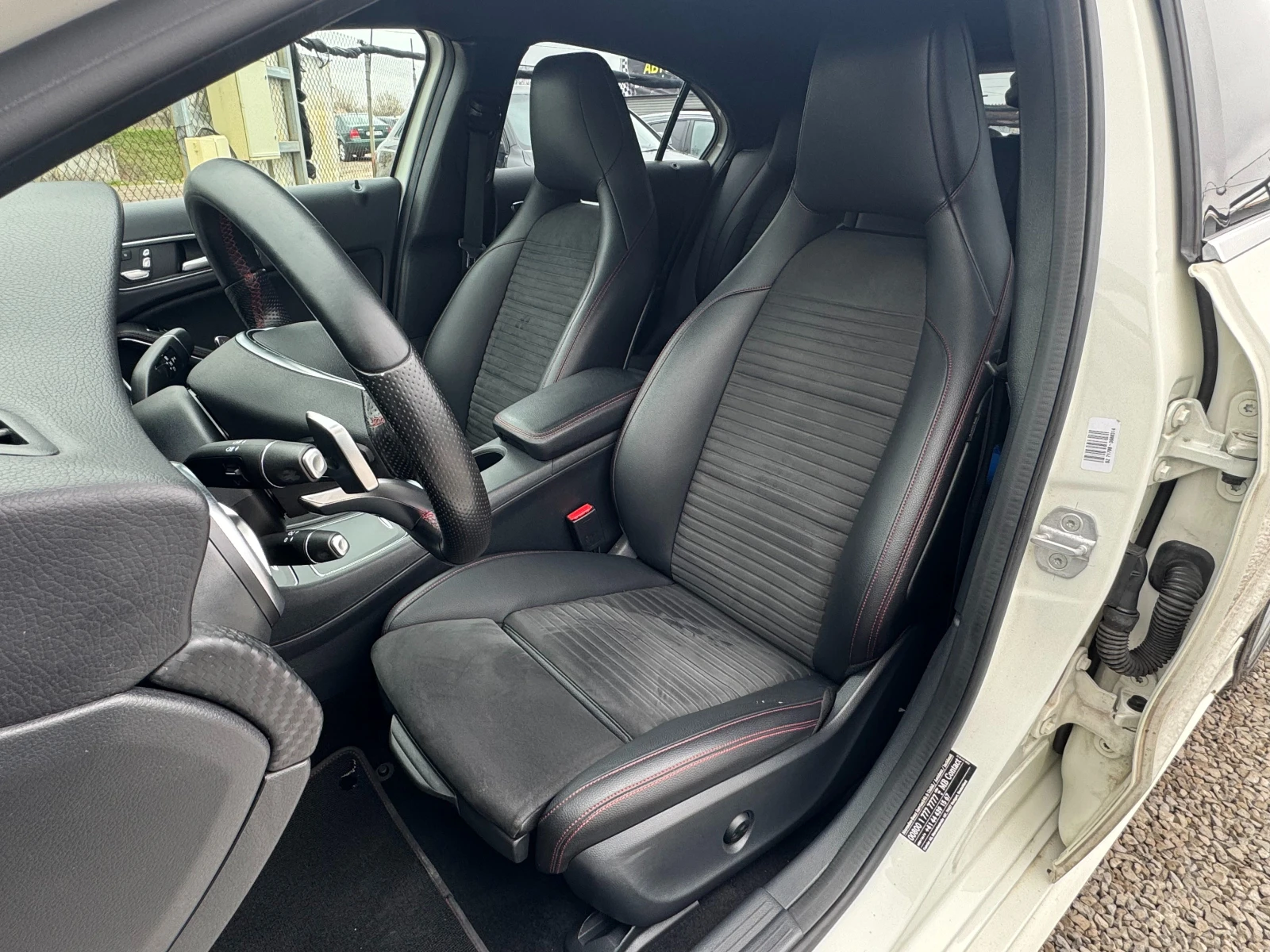 Mercedes-Benz A 200 AMG Line, снимка 7 - Автомобили и джипове - 54089757