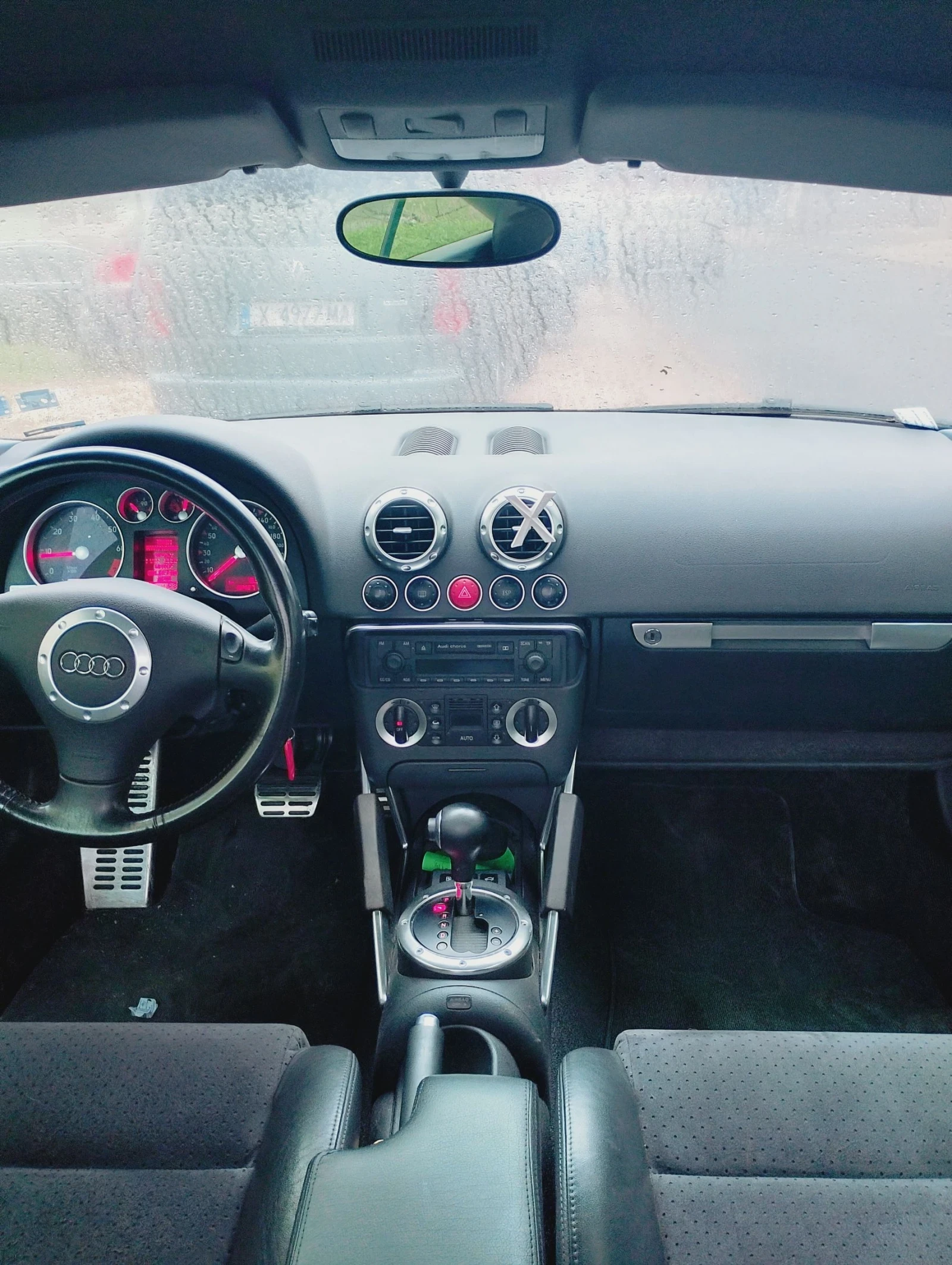 Audi Tt, снимка 9 - Автомобили и джипове - 54092878