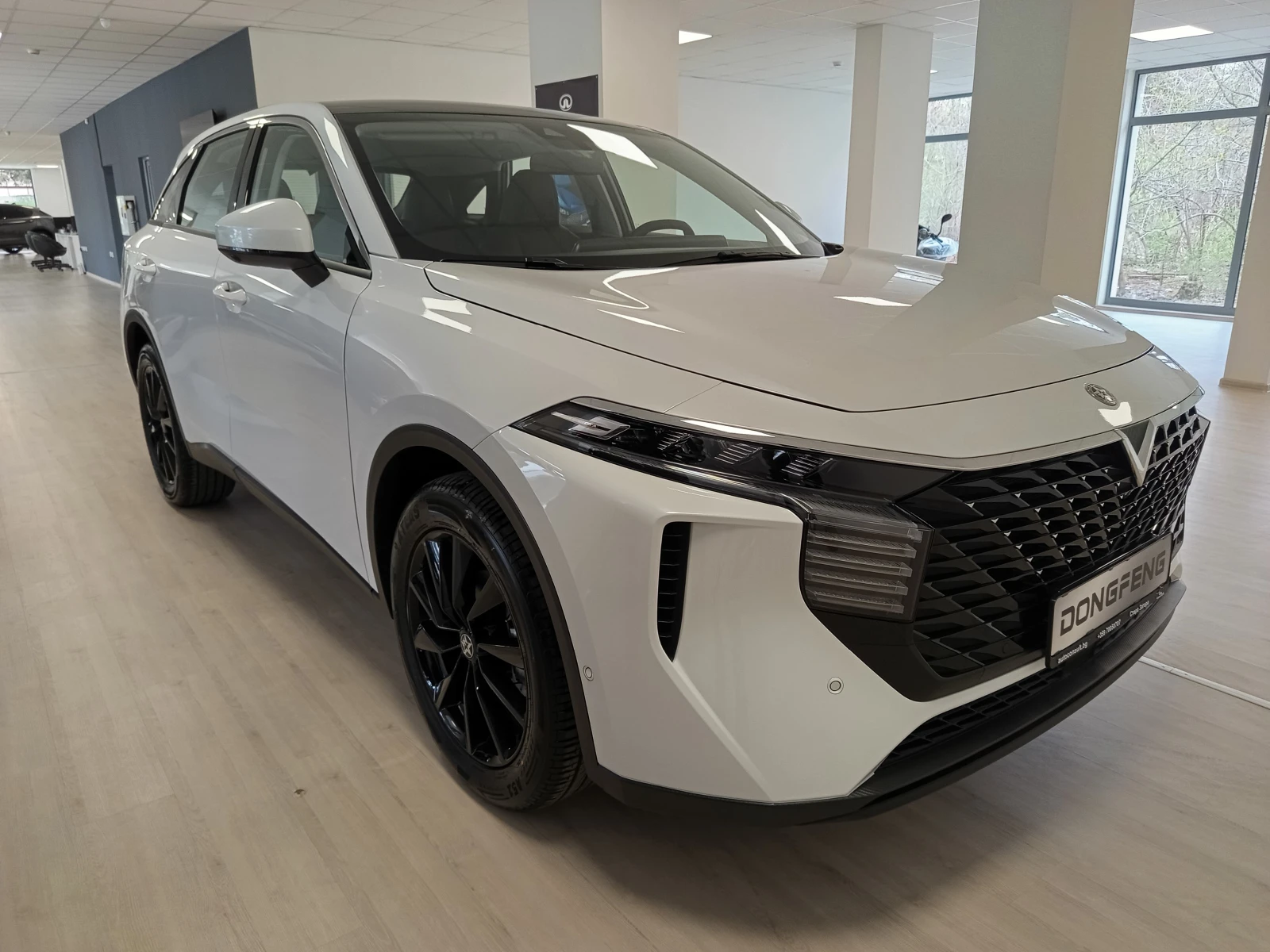 DONGFENG Vanucia V-Online 1, 5 TGDI (190 K.c) 7DCT