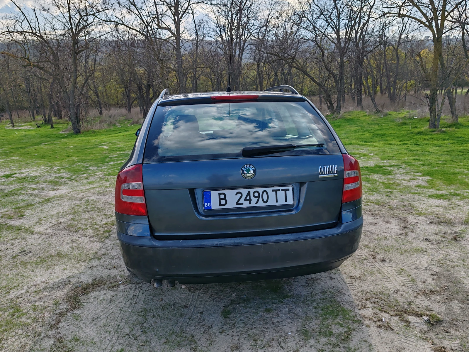 Skoda Octavia II, снимка 5 - Автомобили и джипове - 54247975