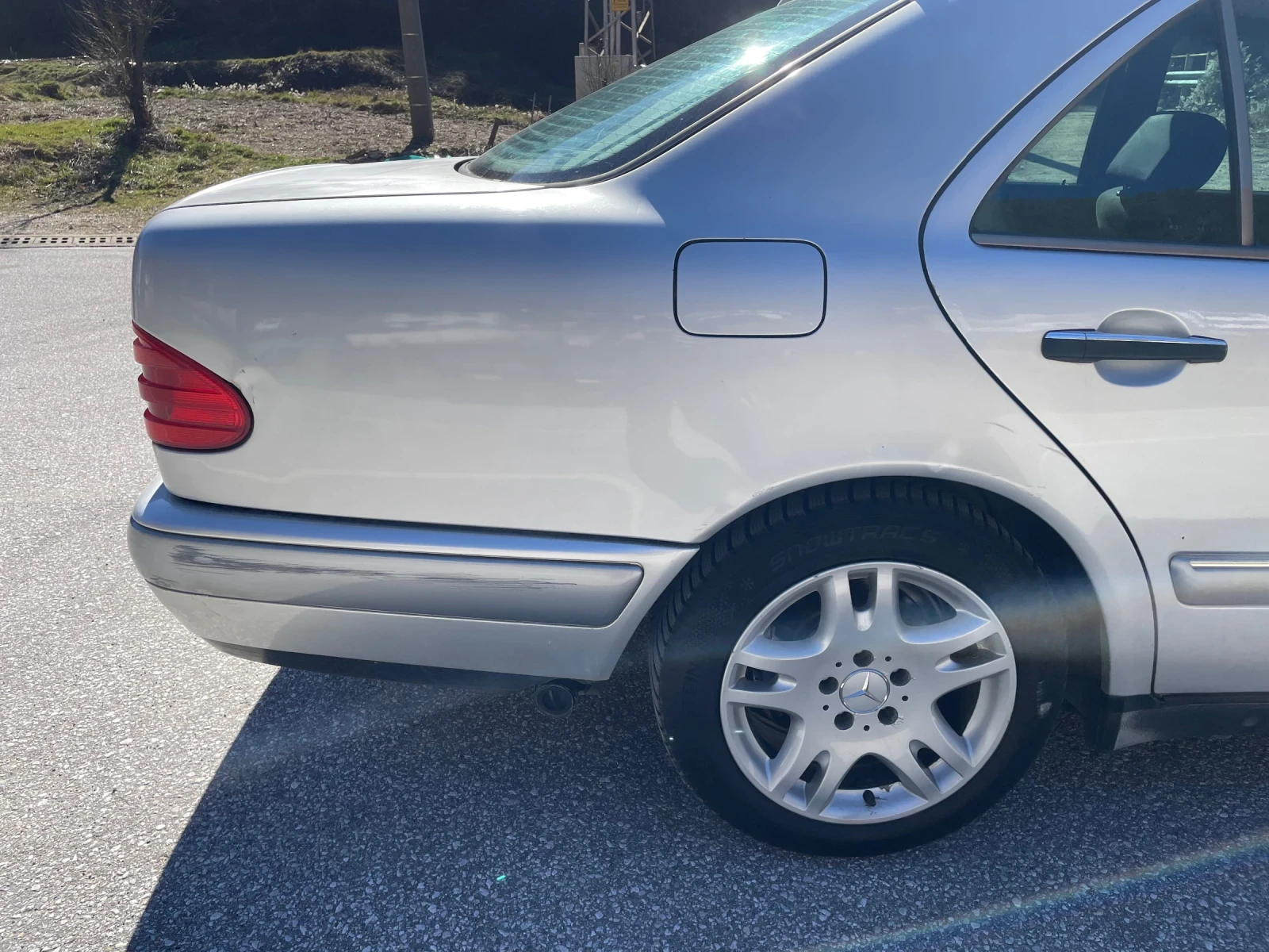 Mercedes-Benz E 200 2.0, снимка 5 - Автомобили и джипове - 54572662