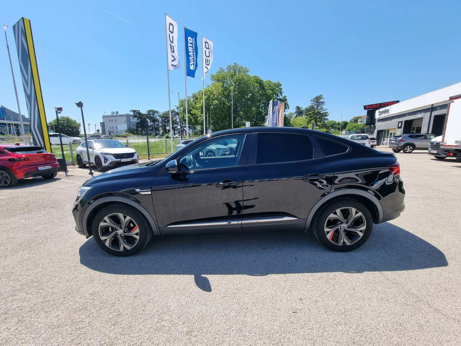 Renault Arkana TCe 140 к.с. EDC, снимка 8 - Автомобили и джипове - 54869271