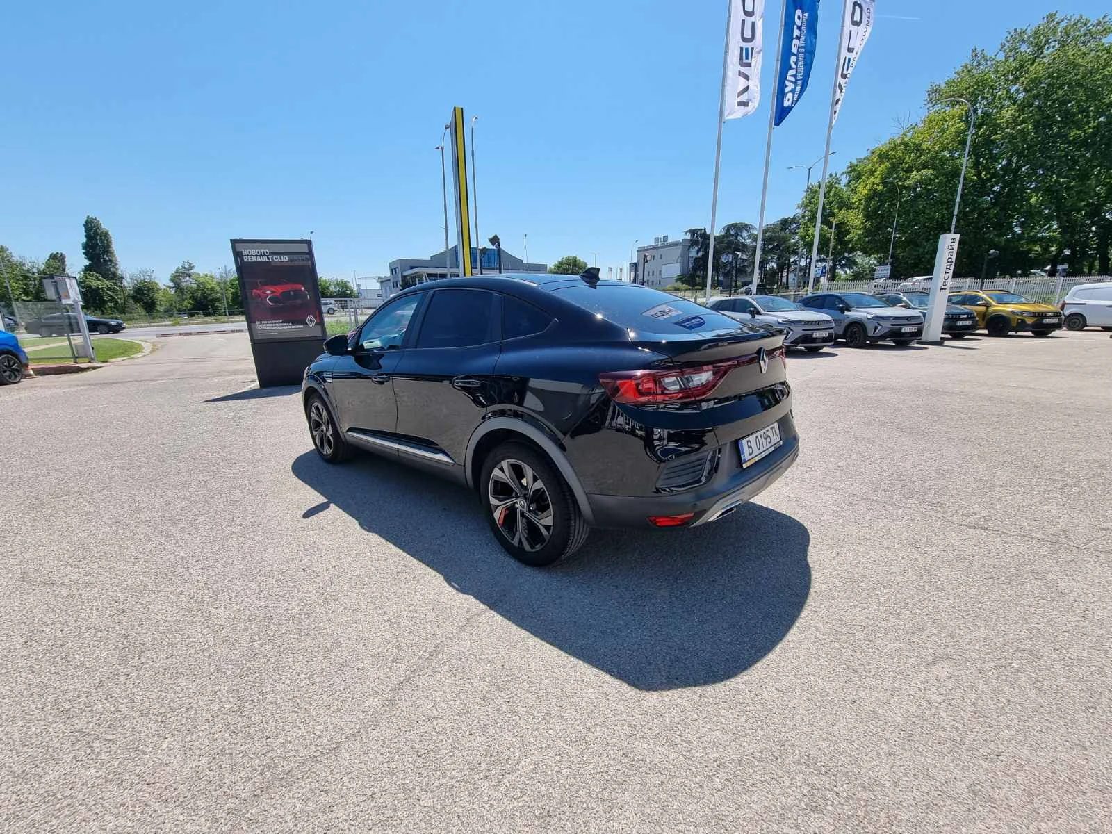 Renault Arkana TCe 140 к.с. EDC, снимка 7 - Автомобили и джипове - 54869271