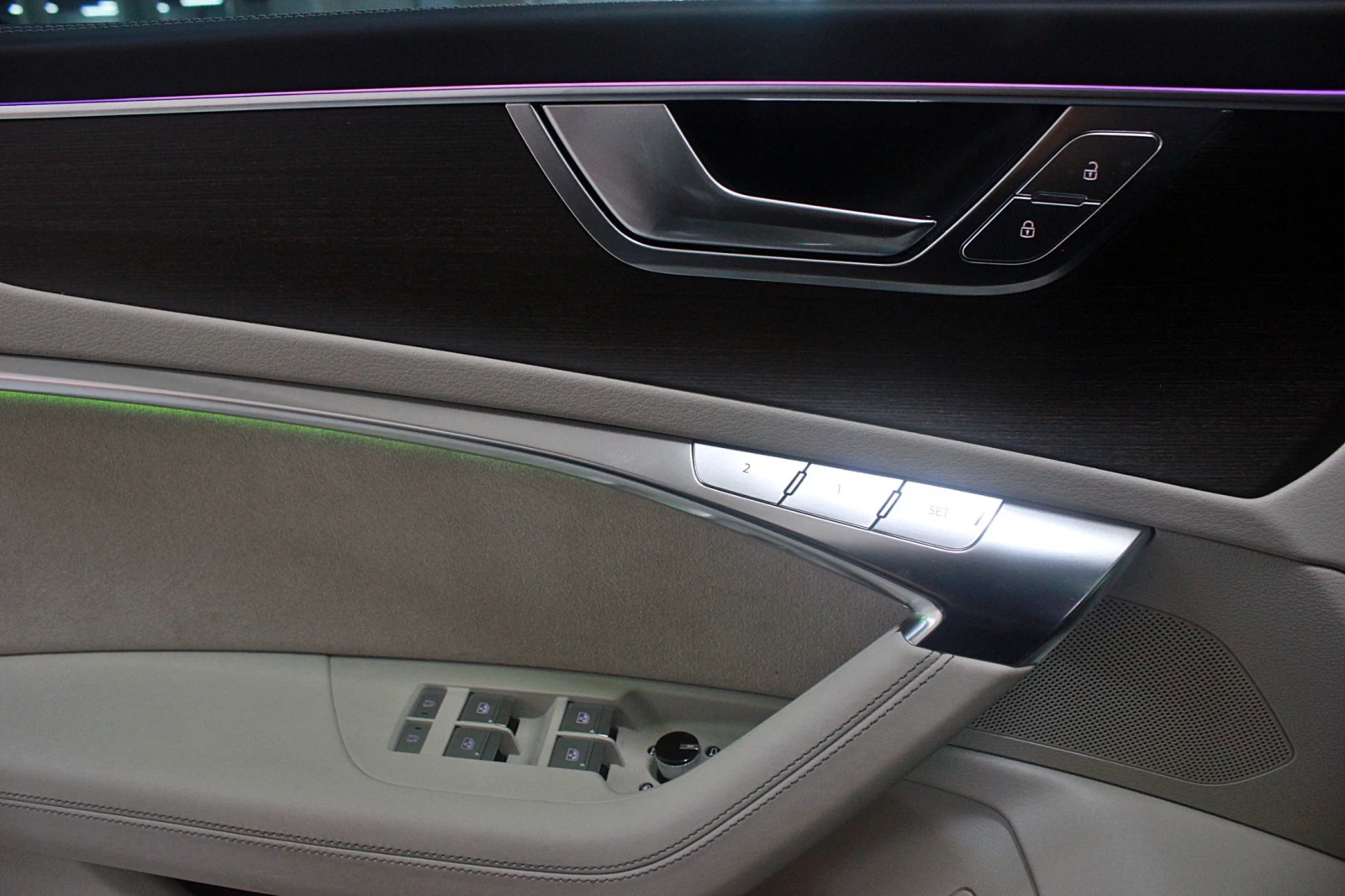 Audi A7 Premium* 50TDI* Quattro* MATRIX* ДИСТРОНИК* 360, снимка 8 - Автомобили и джипове - 54929475