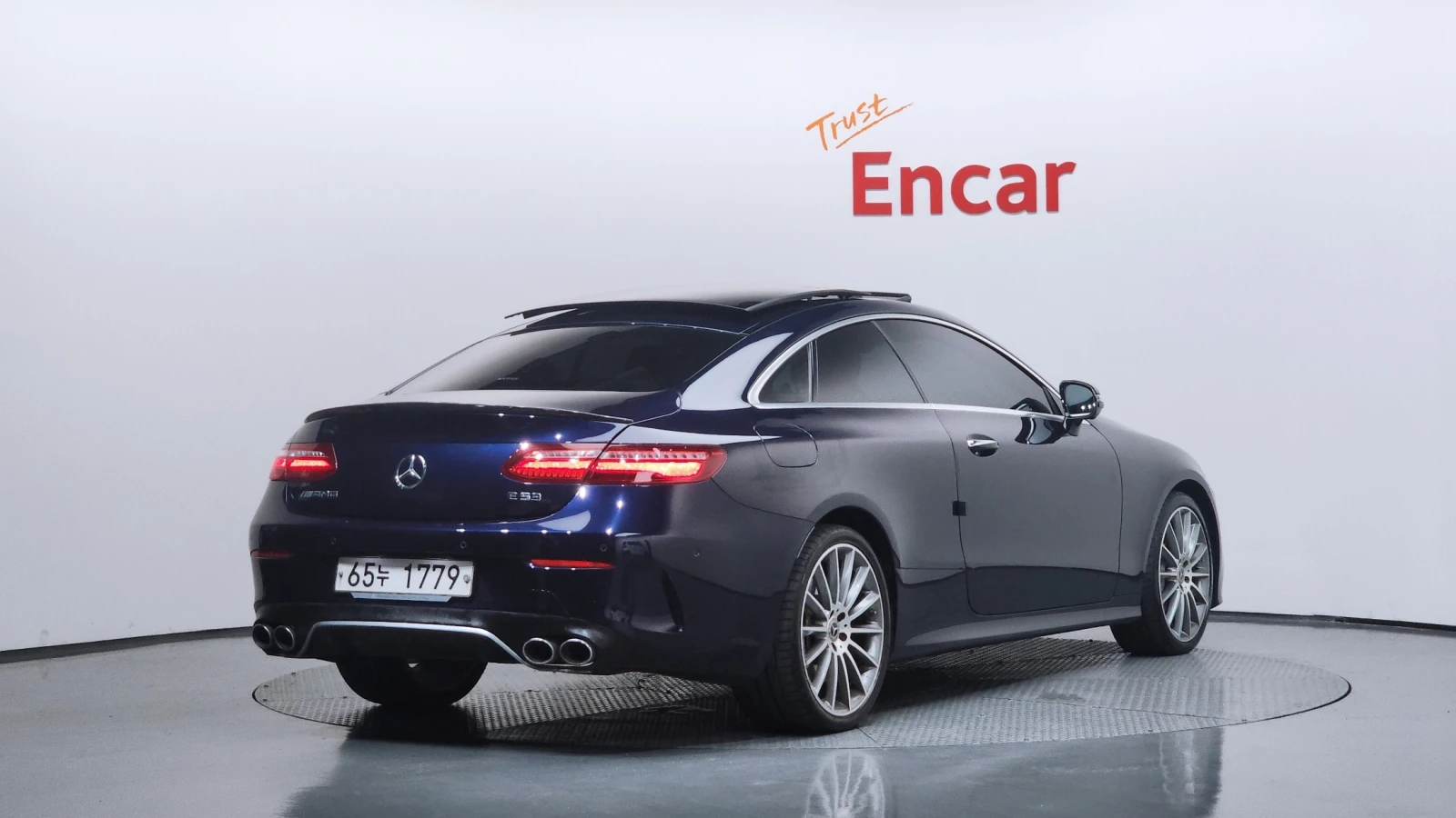 Mercedes-Benz E 400 3.0 4MATIC Biturbo , снимка 2 - Автомобили и джипове - 55295854