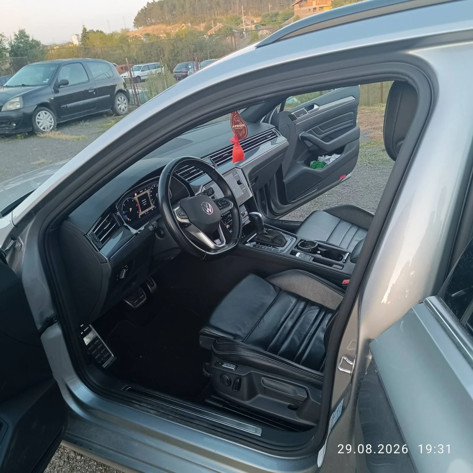 VW Passat, снимка 5 - Автомобили и джипове - 55876632