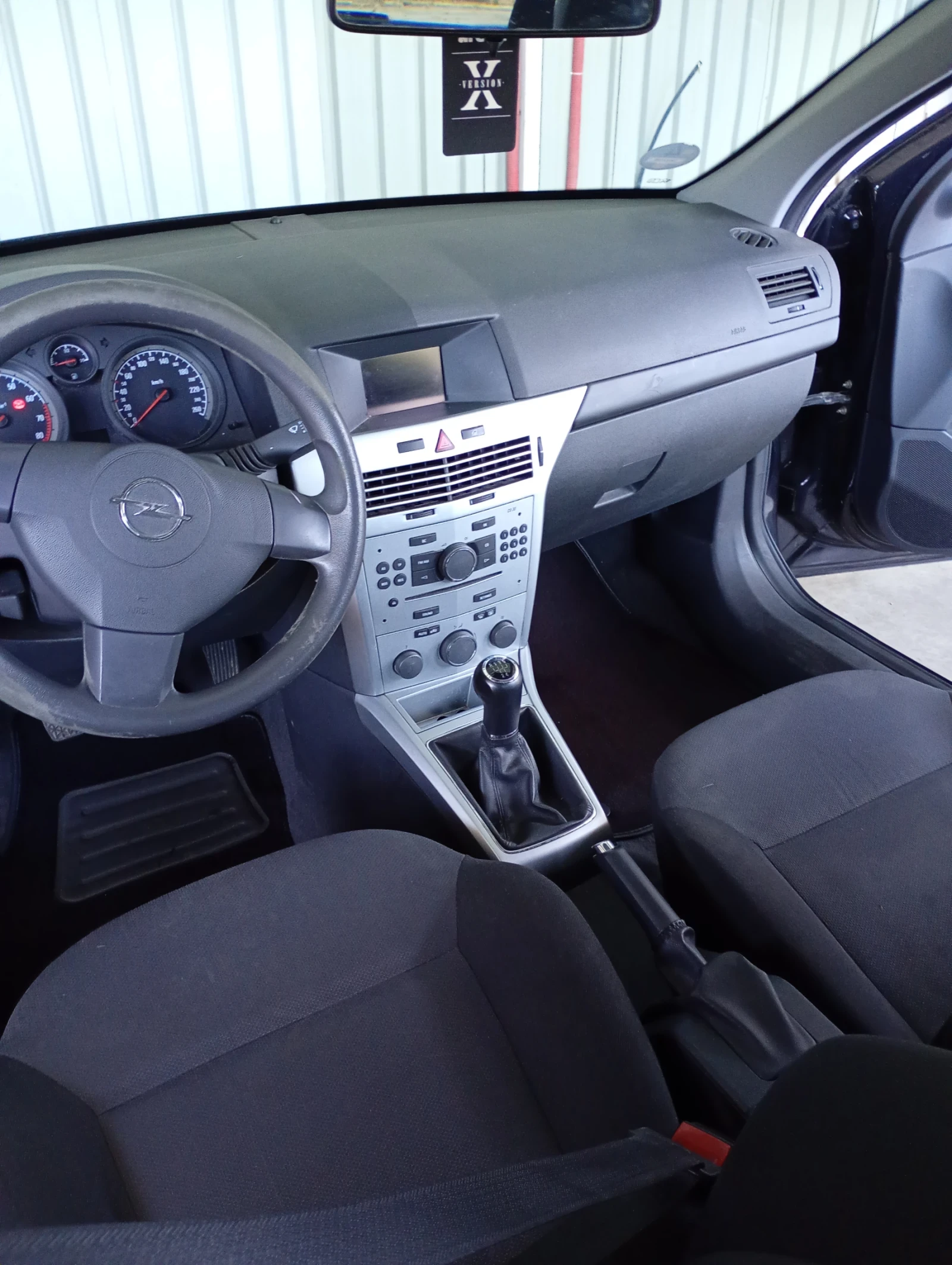 Opel Astra, снимка 2 - Автомобили и джипове - 55925724