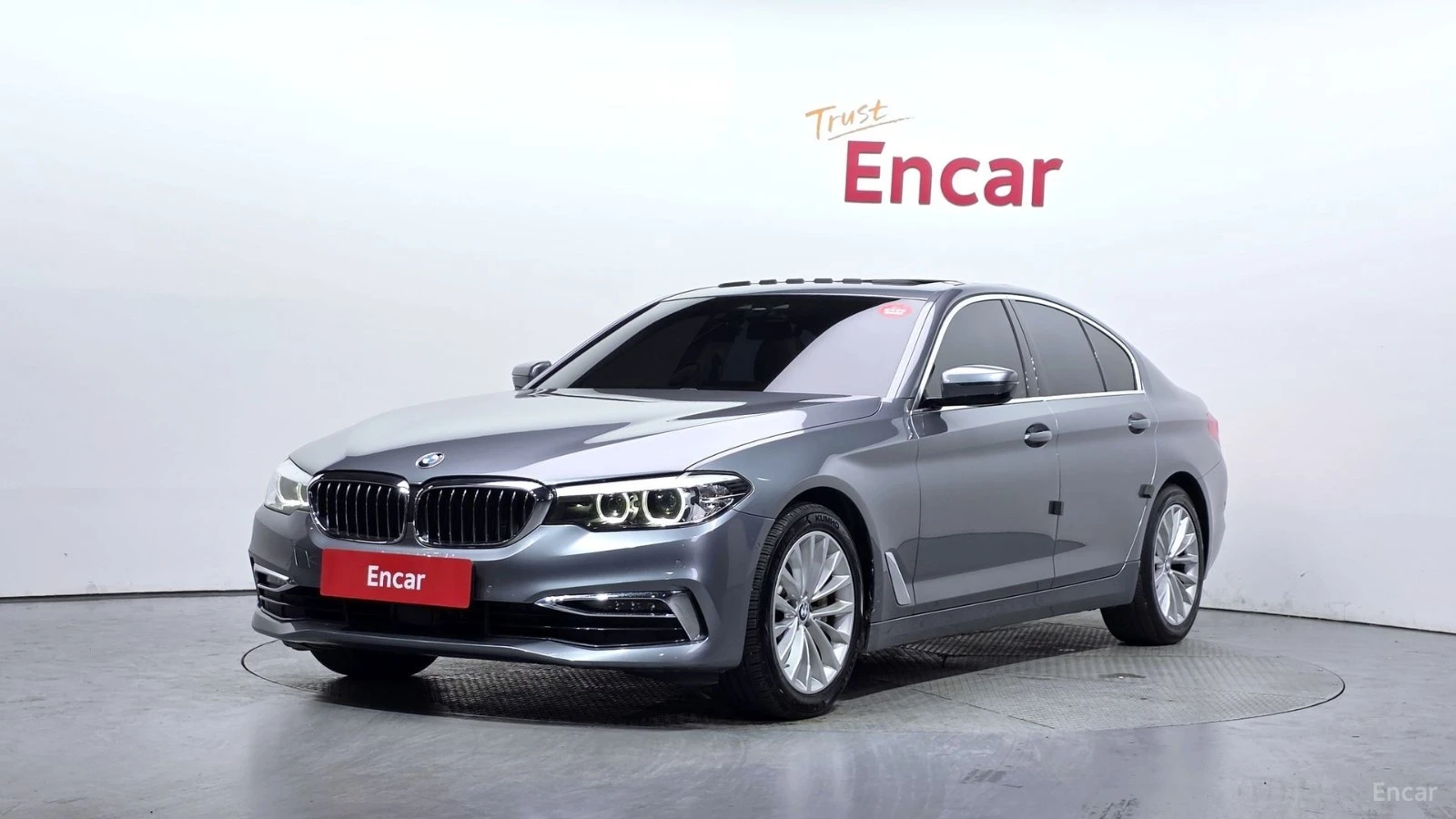 BMW 530 Luxury Plus * АвтоКредит* * Цена до БГ* 