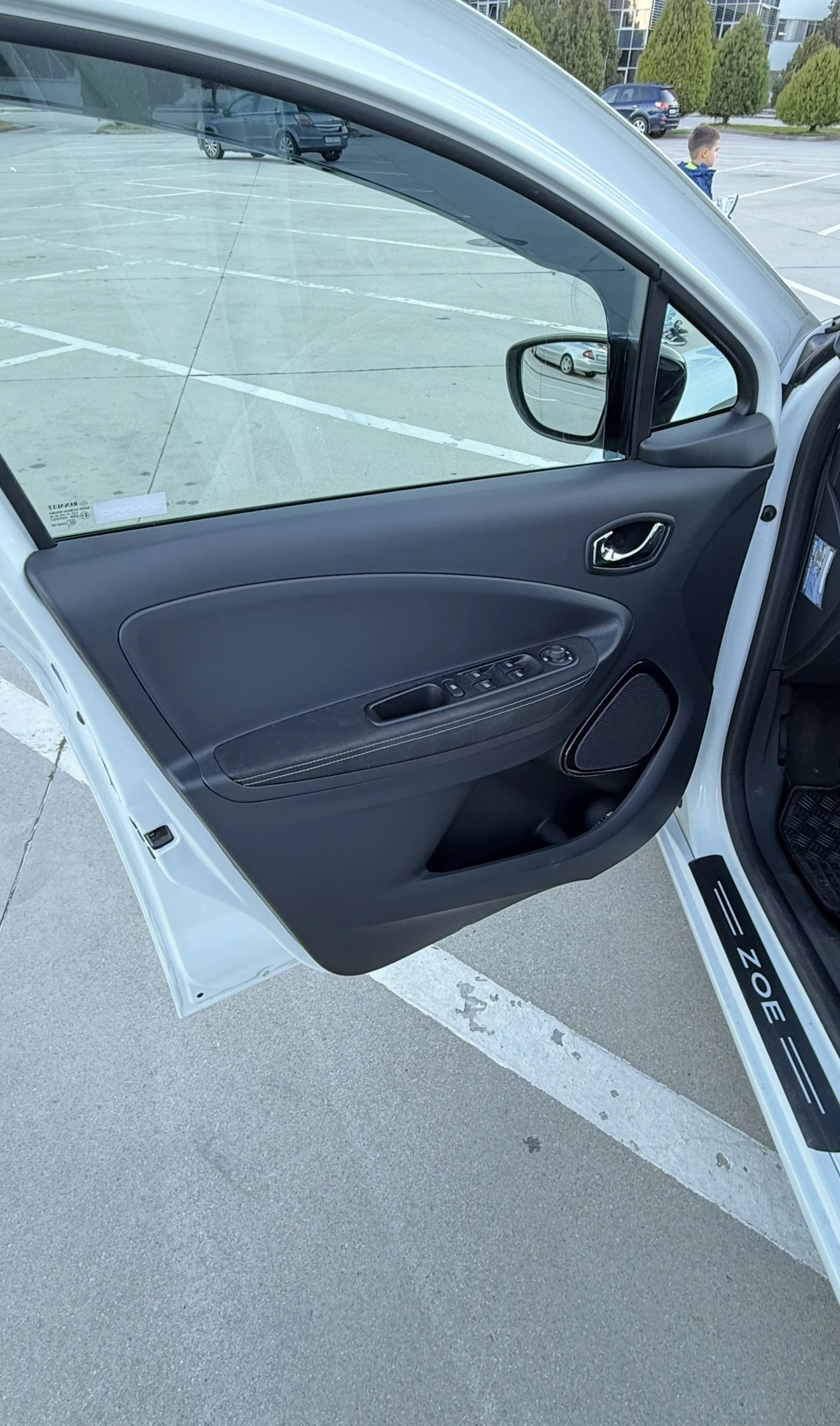 Renault Zoe ZE40, снимка 7 - Автомобили и джипове - 56627833