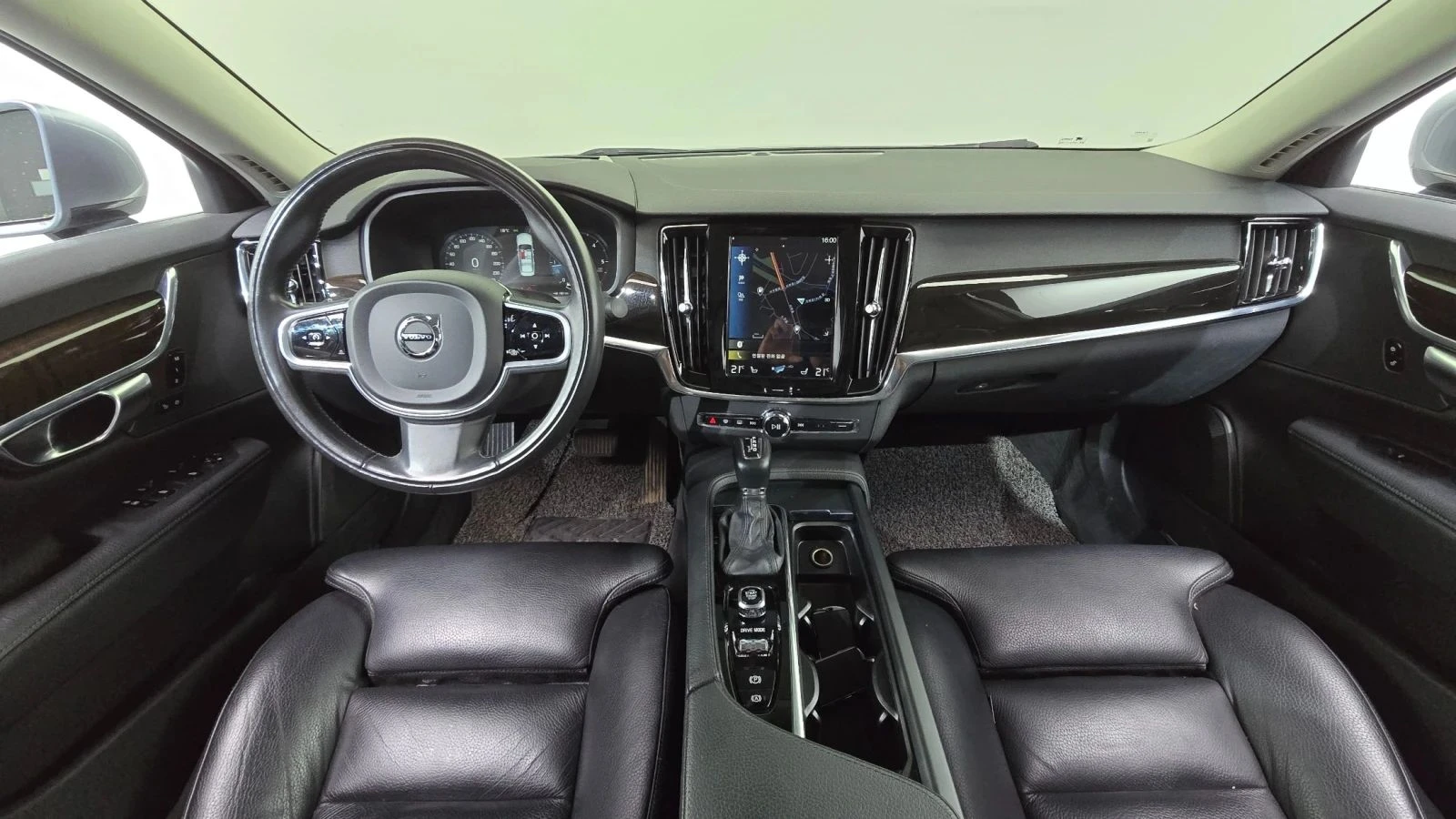 Volvo S90, снимка 6 - Автомобили и джипове - 56689551