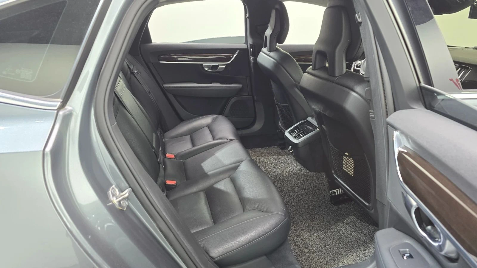 Volvo S90, снимка 10 - Автомобили и джипове - 56689551