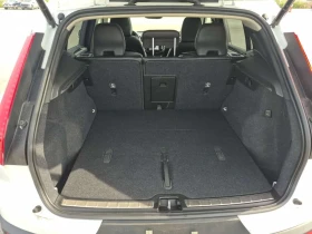 Volvo XC40 ULTIMATE BRIGHT THEME/CARFAX/ФИНАНСИРАНЕ, снимка 13