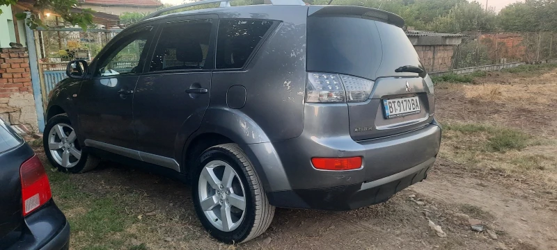 Mitsubishi Outlander, снимка 1 - Автомобили и джипове - 47341884