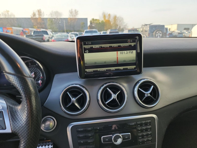 Mercedes-Benz GLA harman kardon* multibeam led, снимка 10 - Автомобили и джипове - 47807755