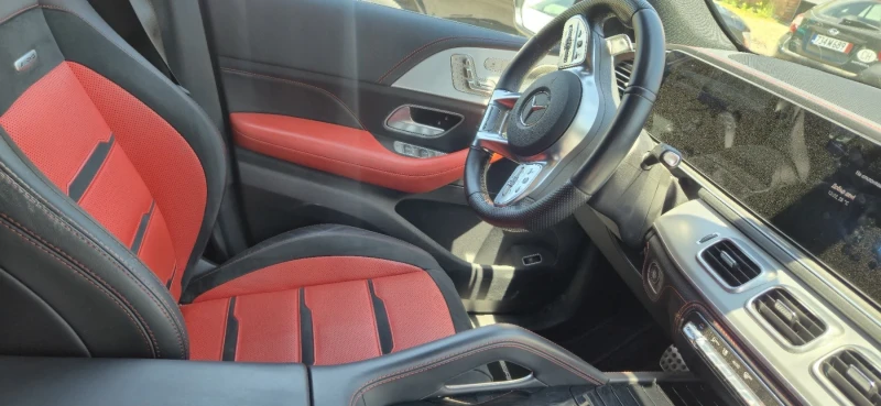 Mercedes-Benz GLE 53 4MATIC + AMG / Burmester / NIGHT / PANO / 360, снимка 2 - Автомобили и джипове - 53048786
