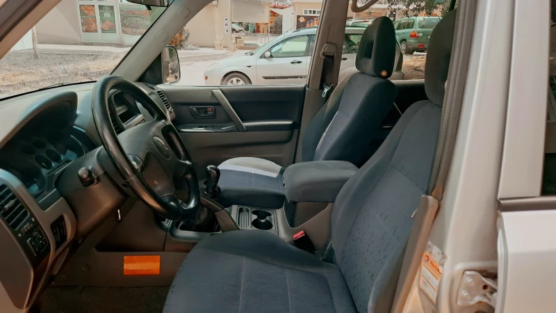 Mitsubishi Pajero 2500ТД , снимка 12 - Автомобили и джипове - 52175196