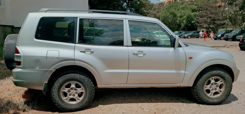 Mitsubishi Pajero 2500ТД , снимка 4 - Автомобили и джипове - 52175196