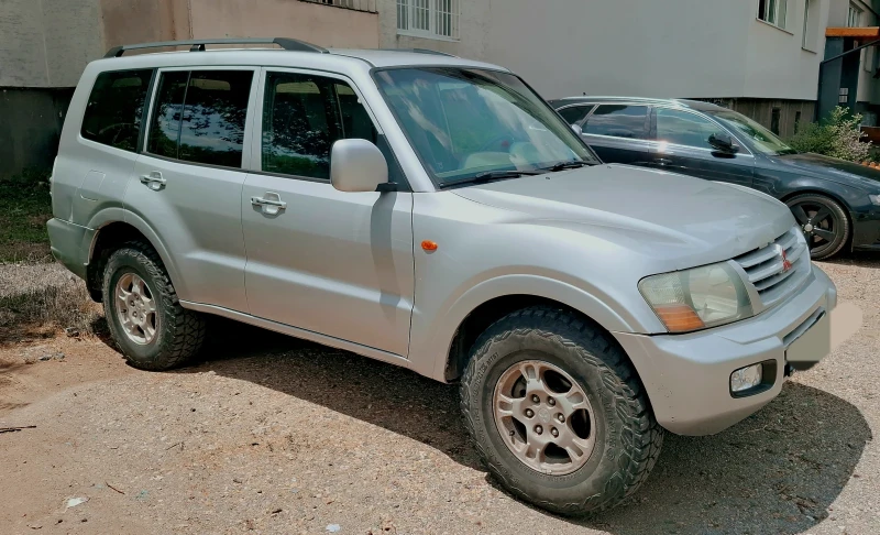 Mitsubishi Pajero 2500ТД , снимка 2 - Автомобили и джипове - 52175196